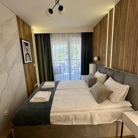 Aurum -krynica Zdroj Ul Cicha 16 12a1 Bezplatny Parking!! *