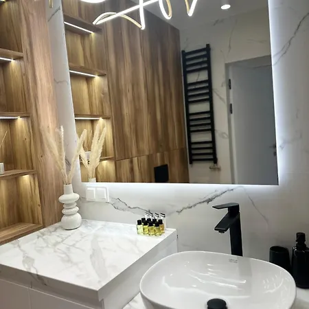 Aurum -krynica Zdroj Ul Cicha 16 12a1 Bezplatny Parking!! *