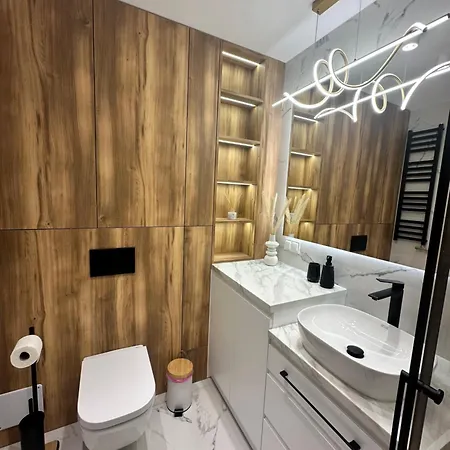 Aurum -krynica Zdroj Ul Cicha 16 12a1 Bezplatny Parking!! Διαμέρισμα Krynica Zdroj